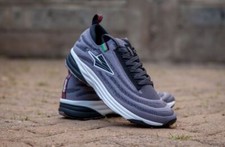 enda LAPATET Men Running