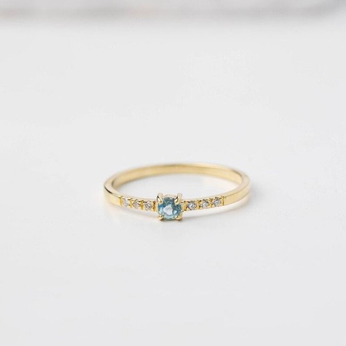 Aquamarin prong ring - 0.20,