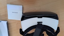 Samsung Gear VR Virtual Reality Brille Oculus weiß