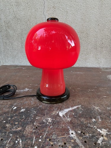 Rote tischlampe aus glas - rote,