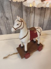 Deko Pferd Weihnachten Schaukelpferd