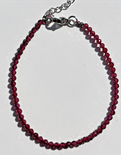 Zartes rot lila - rot, granat