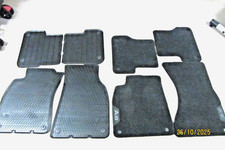 Audi A6 (Modell C7), Baujahr 2018 / Original Premium Velour-Fußmatten