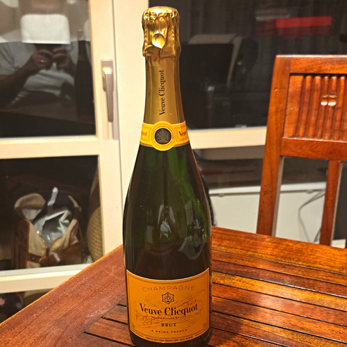 Veuve clicquot brut - veuve, champagner
