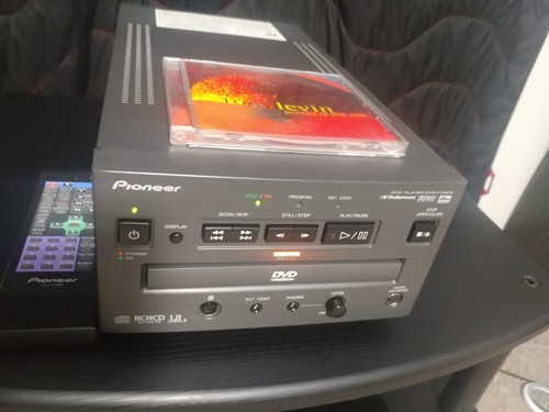 Pioneer professional dvd v7400 - professional, dvd-v7400