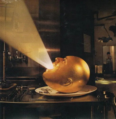 Loused the comatorium - in,