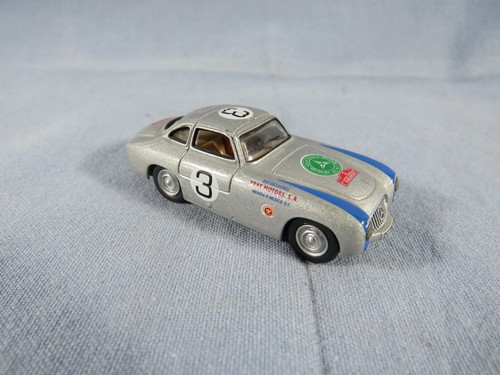 Schuco mercedes 300 - 300,