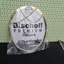 BISCHOFF / WINNWEILER  Wandschild mit Kette