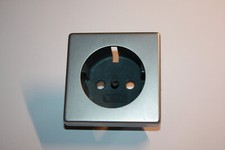 Gira E 20 E 21 Steckdosen Blende in Edelstahl