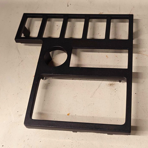7d1 858 100 t4 zierblende - a,