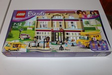 ***LEGO FRIENDS: Heartlake