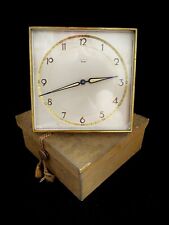 Edle Designweckeruhr Junghans