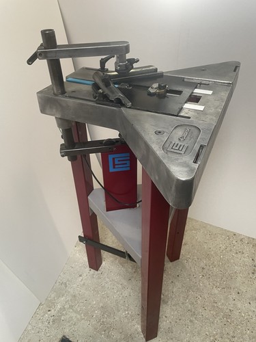 Cassese underpinner - cs, 88