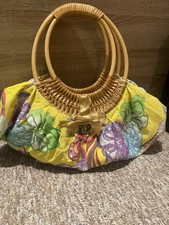 Stofftasche, Holzgriff.