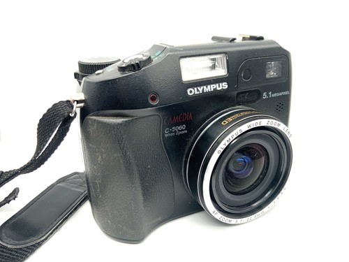 Olympus camedia 5060 - c-5060, wide
