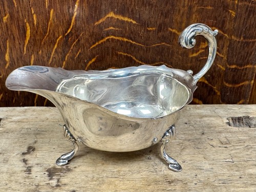 Schöne kleine sauciere george - kleine,