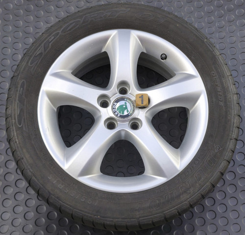 Skoda nr1 fabia ii 5j - ⭕1x,
