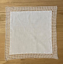 Romantisches Taschentuch weiß