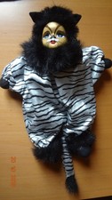 Puppe als Katzenfigur