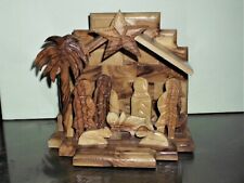  Weihnachtskrippe aus Olivenholz. H X B X T ca.14X15,5X 11cm 