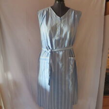 MILOTY Kleiderschürze Sonnenkleid 100 % Baumwolle hellblau-weiß mit RV Gr.44 top
