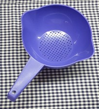 Tupperware Goldregen Rechts und Linkshänder-Sieb in violett "Rarität" NEU