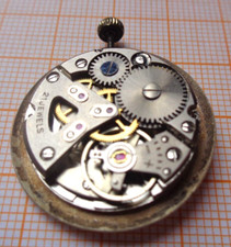 Älteres Armbanduhrwerk