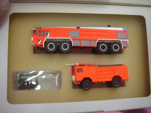 Rmm flughafenfeuerwehr - 1:87,