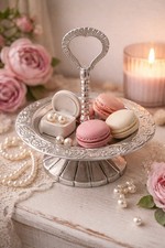 Elegante Etagere von Lisbeth