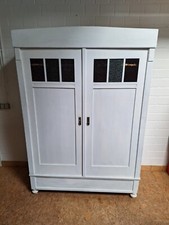 Kleiderschrank Garderobenschrank weiß mit bunten Scheiben Zerlegbar um 1920
