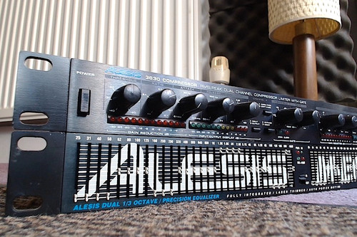Alesis 3630 compressor meq - 3630, +