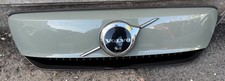 Kühlergrill Frontgrill Emblem vorn Volvo XC40 Facelift 2024 Original 32337601