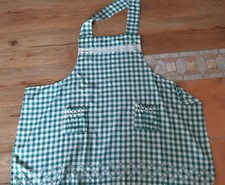 Latzschürze Schürze DDR Küchenschürze  Baumwolle Karo grün handgenäht