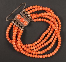 schönes Vintage Armband aus Korallen Kugeln 5-reihig, 18cm, Art Deco