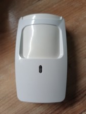 Gira 095700 Alarm Dual Bewegungsmelder (12V DC)