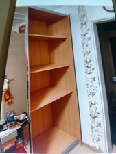 Kleiderschrank mit