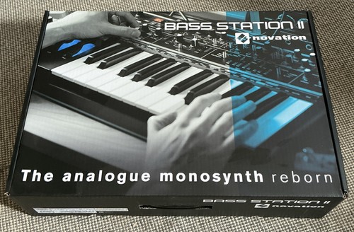 Novation bass station inkl - novation, ii