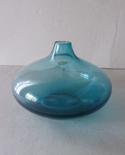 Space age ufo - ufo, vase