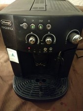 DELONGHI Magnifica ESAM4008.B Kaffevollautomat