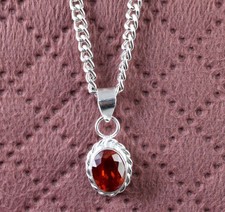 Natürlich 3.30 Karat Oval