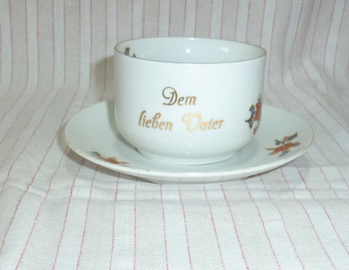 Tasse und teller - und, "dem