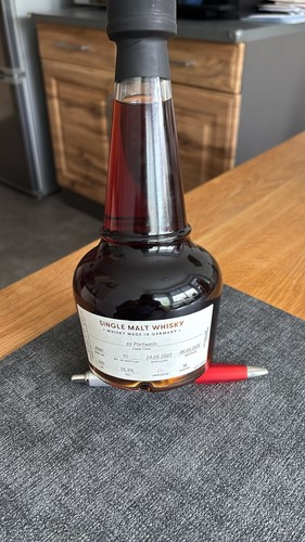 Single malt whisky private - single,