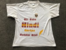 GALATASARAY T-Shirt - Gr. L - Bir Baba Hindi Herkes  Haddini Bildi - Getragen