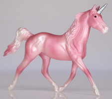 Breyer Pferd Stablemates Modellpferd Einhorn Mystery Unicorn Surprise Series Two