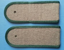 NVA  Schulterstücke Soldat