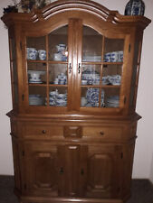 Vitrinenschrank, Vitrine