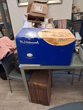  Seltene große Hummel