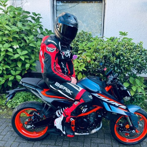 Motorradanzug