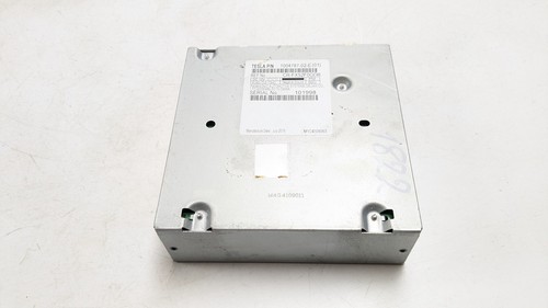 Tesla model radio player - s, cd