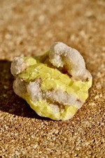 Kleine Schwefel Stufe, Weenzen, Niedersachsen, ca. 46 Gramm, ca. 5 x 4 x 2 cm